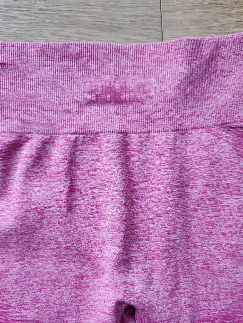 Victoria Secret Pink Seamless Active Leggings, Size Medium